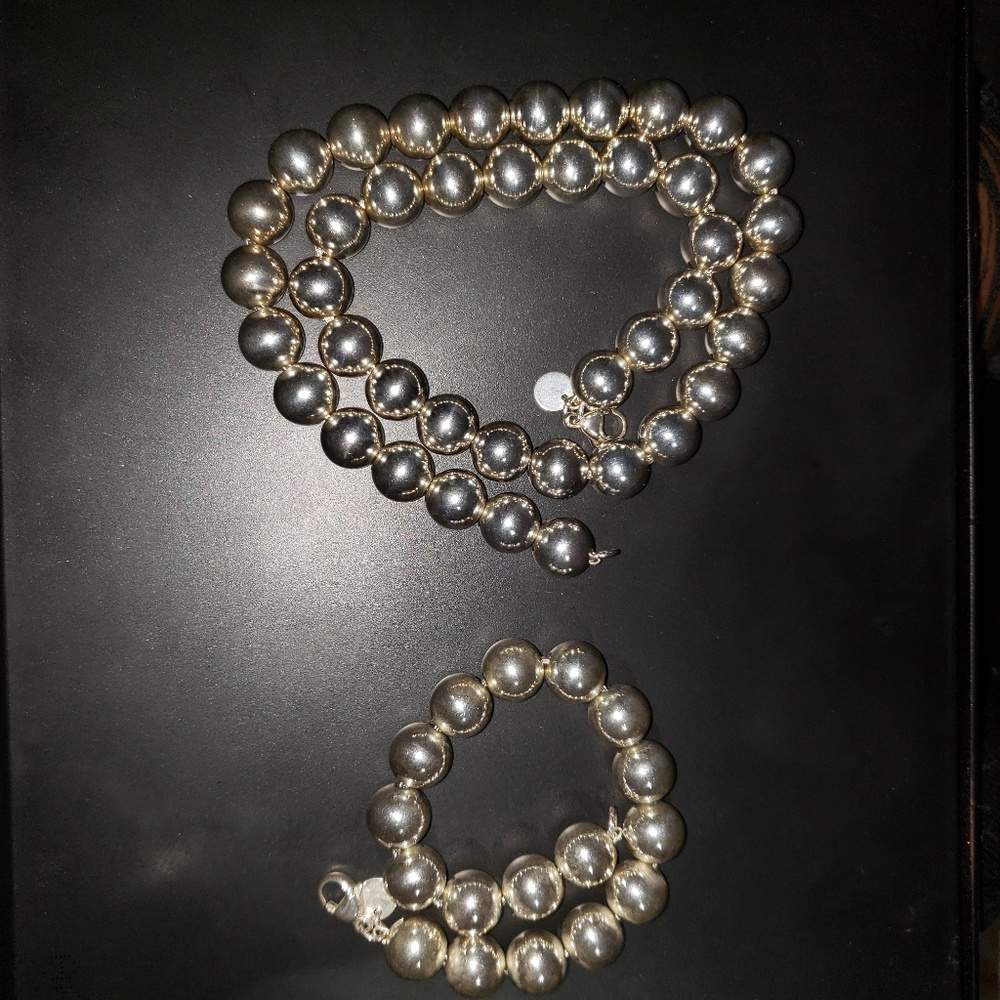 Authentic tiffany bead necklace and bracelet